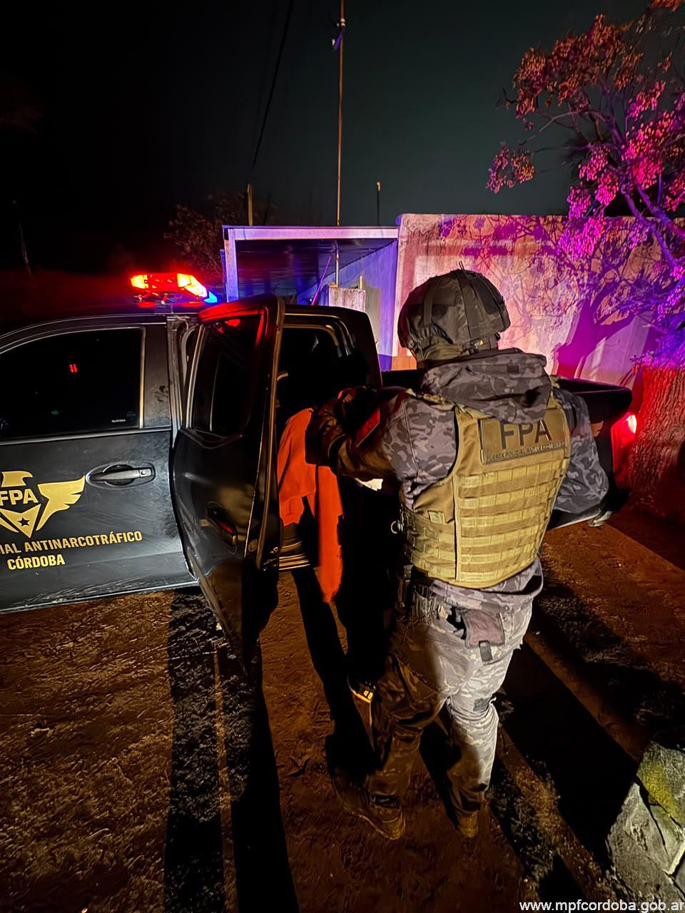 Cuatro allanamientos, dos detenidos y tres puntos de venta de drogas desarticulados